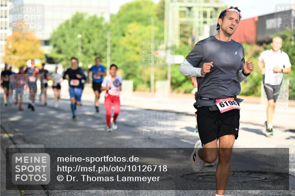 06.09.2026 - CURREX Alsterlauf Dr. Thomas Lammeyer http://msf.ph/oto/10126718 06.09.2026 09:45:49 Laufen 6198 meine-sportfotos.de