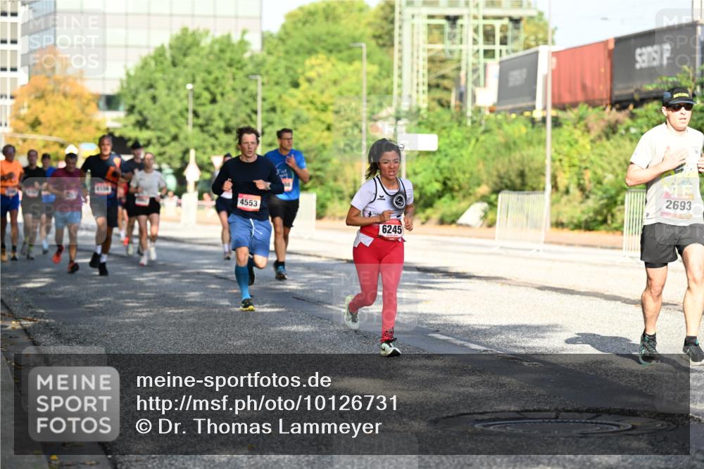 06.09.2026 - CURREX Alsterlauf Dr. Thomas Lammeyer http://msf.ph/oto/10126731 06.09.2026 09:45:51 Laufen 4553, 6245, 2693 meine-sportfotos.de