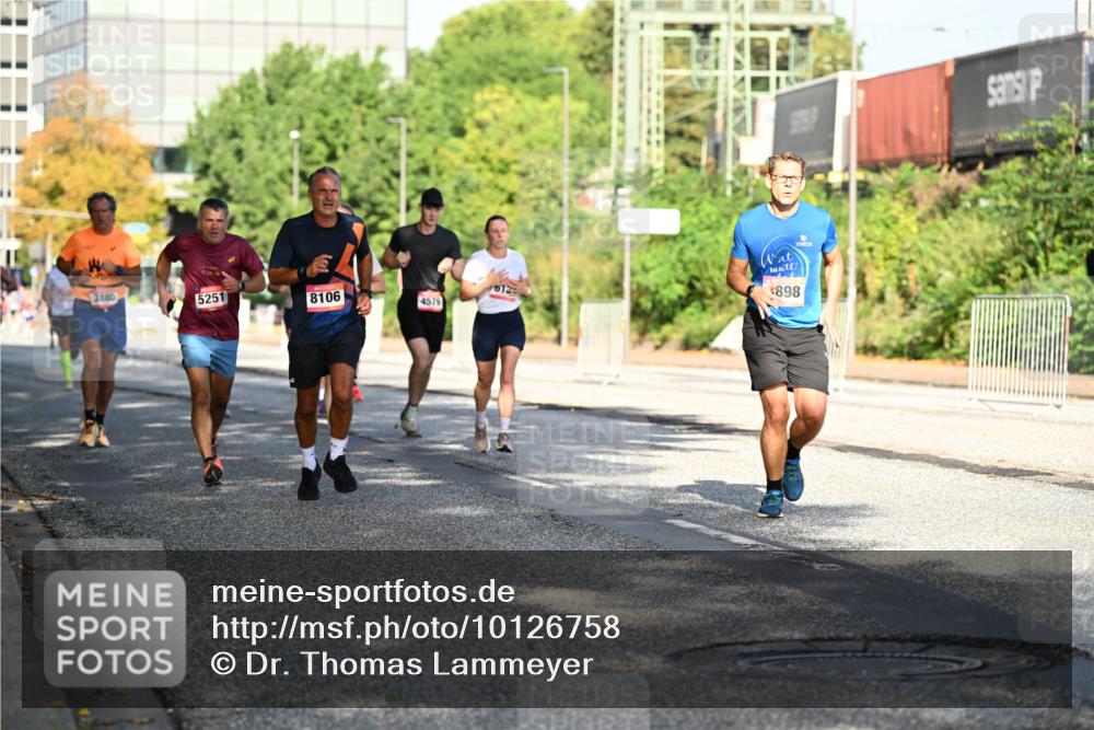 06.09.2026 - CURREX Alsterlauf Dr. Thomas Lammeyer http://msf.ph/oto/10126758 06.09.2026 09:45:54 Laufen 612, 3880, 5251, 8106, 4579, 898 meine-sportfotos.de