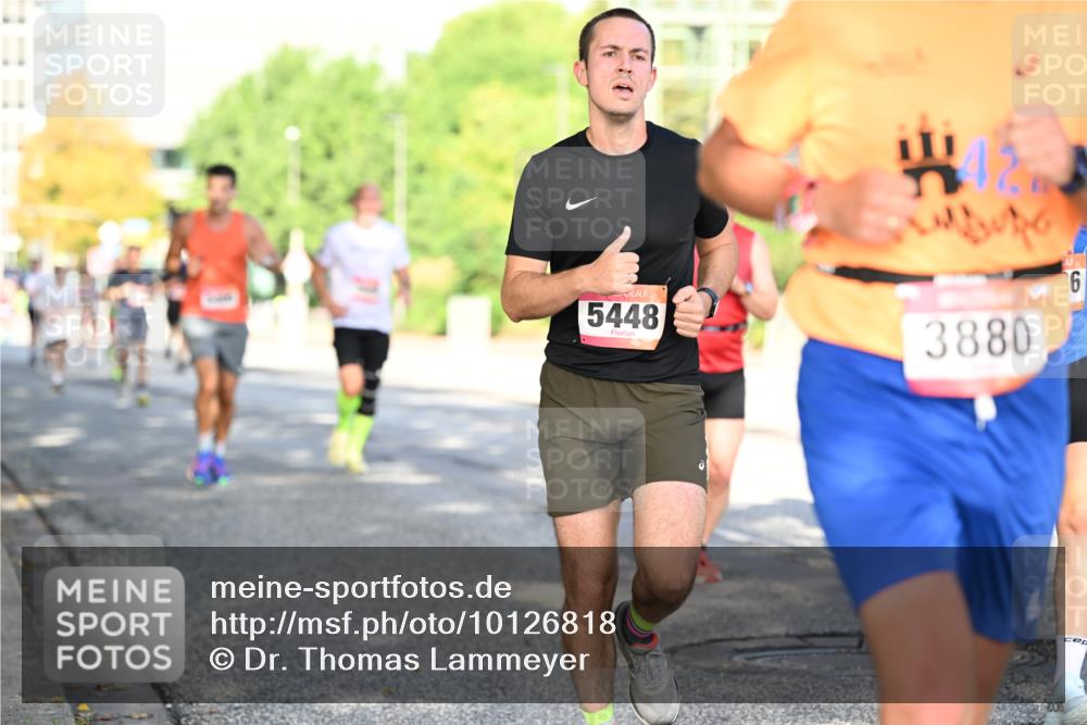 06.09.2026 - CURREX Alsterlauf Dr. Thomas Lammeyer http://msf.ph/oto/10126818 06.09.2026 09:46:00 Laufen 5448, 3880, 6 meine-sportfotos.de