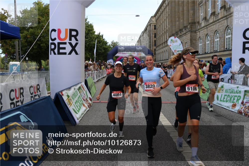 06.09.2026 - CURREX Alsterlauf Strokosch-Dieckow http://msf.ph/oto/10126873 06.09.2026 10:00:45 Ziel 2531, 2698, 2849, 3068, 3295, 3604, 3820, 3837, 3979, 4084, 5108, 5240, 5519, 5577, 5724, 5833, 5930, 6106, 6257, 6397, 6480, 8068, 8140, 8293 meine-sportfotos.de