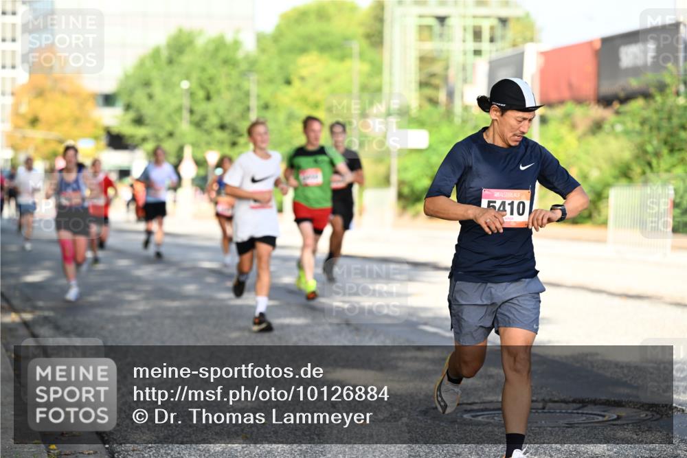 06.09.2026 - CURREX Alsterlauf Dr. Thomas Lammeyer http://msf.ph/oto/10126884 06.09.2026 09:46:08 Laufen 5410 meine-sportfotos.de