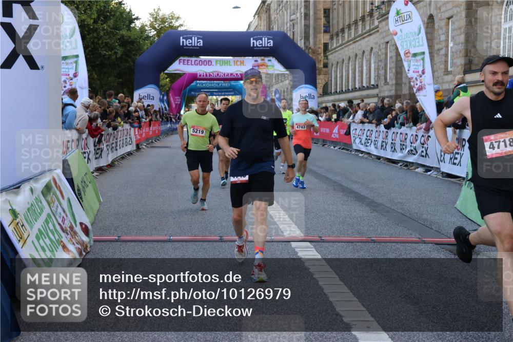 06.09.2026 - CURREX Alsterlauf Strokosch-Dieckow http://msf.ph/oto/10126979 06.09.2026 09:47:59 Ziel 2114, 2463, 2759, 4145, 4718, 4743, 5020, 5076, 5219, 5845, 5932, 6228 meine-sportfotos.de