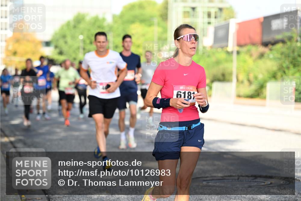 06.09.2026 - CURREX Alsterlauf Dr. Thomas Lammeyer http://msf.ph/oto/10126983 06.09.2026 09:46:19 Laufen 618 meine-sportfotos.de