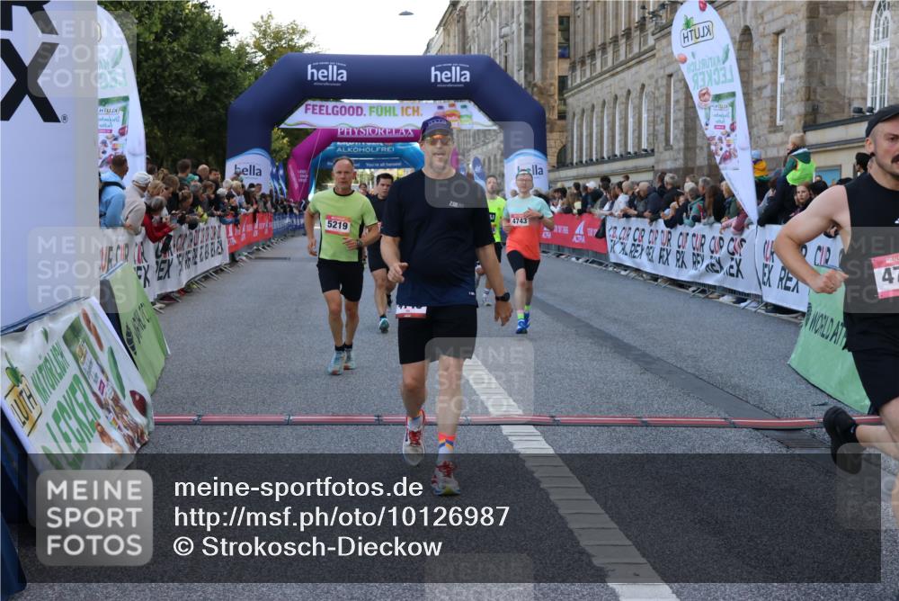 06.09.2026 - CURREX Alsterlauf Strokosch-Dieckow http://msf.ph/oto/10126987 06.09.2026 09:47:59 Ziel 2114, 2463, 2759, 4145, 4718, 4743, 5020, 5076, 5219, 5845, 5932, 6228 meine-sportfotos.de
