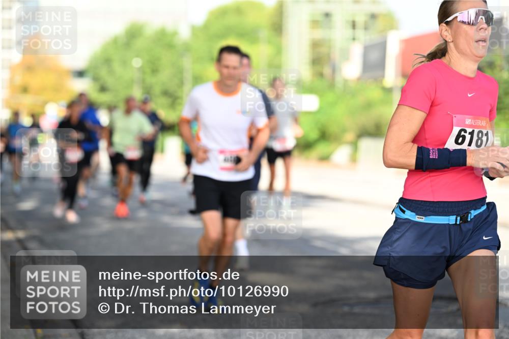06.09.2026 - CURREX Alsterlauf Dr. Thomas Lammeyer http://msf.ph/oto/10126990 06.09.2026 09:46:20 Laufen 6181 meine-sportfotos.de