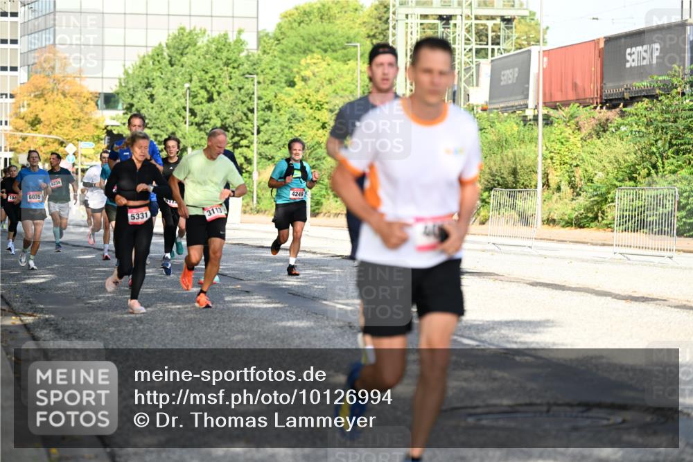 06.09.2026 - CURREX Alsterlauf Dr. Thomas Lammeyer http://msf.ph/oto/10126994 06.09.2026 09:46:20 Laufen 104, 6035, 8234, 5331, 3113, 4249 meine-sportfotos.de