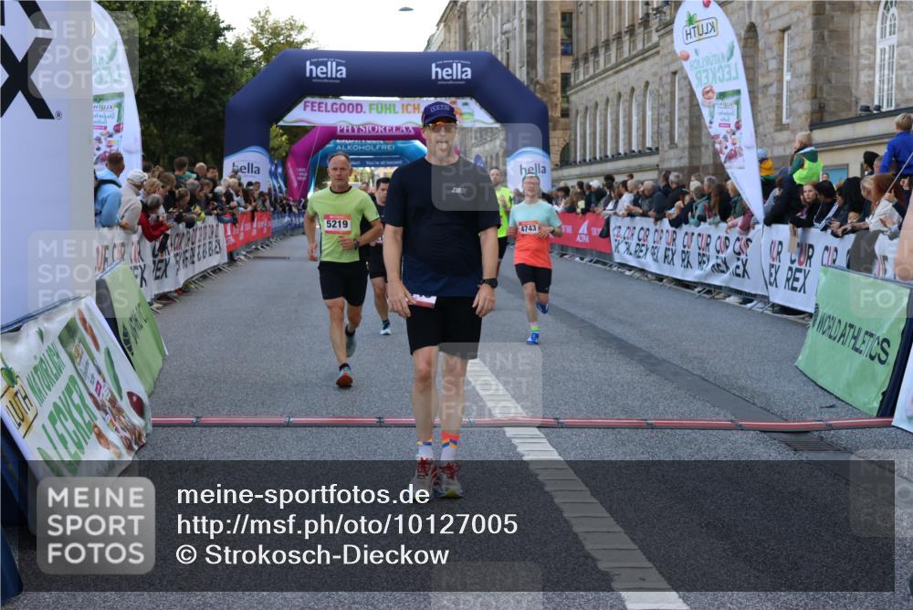 06.09.2026 - CURREX Alsterlauf Strokosch-Dieckow http://msf.ph/oto/10127005 06.09.2026 09:47:59 Ziel 2114, 2463, 2759, 4145, 4718, 4743, 5020, 5076, 5219, 5845, 5932, 6228 meine-sportfotos.de