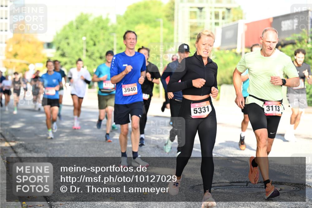 06.09.2026 - CURREX Alsterlauf Dr. Thomas Lammeyer http://msf.ph/oto/10127029 06.09.2026 09:46:23 Laufen 3940, 5331, 3113 meine-sportfotos.de