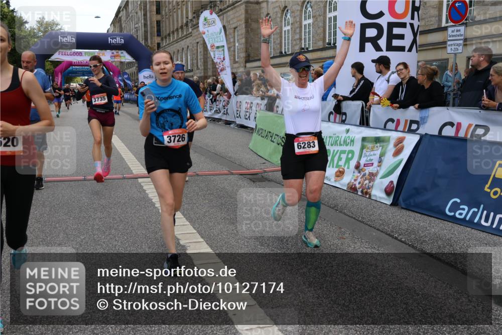06.09.2026 - CURREX Alsterlauf Strokosch-Dieckow http://msf.ph/oto/10127174 06.09.2026 10:00:57 Ziel 2251, 2849, 2895, 3274, 3634, 3635, 3726, 3727, 3735, 4414, 4914, 5077, 5145, 5387, 5460, 5577, 6283, 6356, 8207, 8293 meine-sportfotos.de