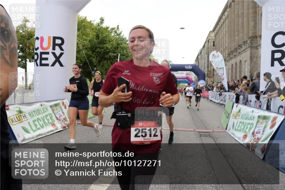 06.09.2026 - CURREX Alsterlauf Yannick Fuchs http://msf.ph/oto/10127271 06.09.2026 10:05:01 Ziel 2095, 2343, 2512, 2709, 3317, 3412, 3452, 3793, 3853, 3854, 3968, 4549, 4593, 4892, 5022, 5329, 5765, 6179, 6253, 6282, 8242, 8298 meine-sportfotos.de