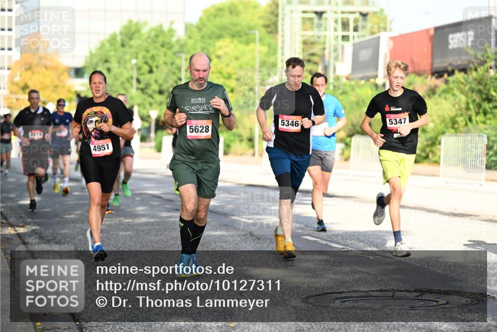 06.09.2026 - CURREX Alsterlauf Dr. Thomas Lammeyer http://msf.ph/oto/10127311 06.09.2026 09:46:54 Laufen 5628, 5346, 4951, 2017, 5347 meine-sportfotos.de