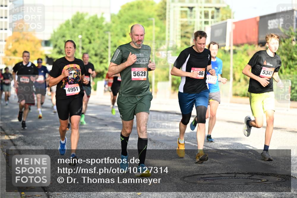 06.09.2026 - CURREX Alsterlauf Dr. Thomas Lammeyer http://msf.ph/oto/10127314 06.09.2026 09:46:54 Laufen 4951, 5628, 46, 4112, 5347 meine-sportfotos.de