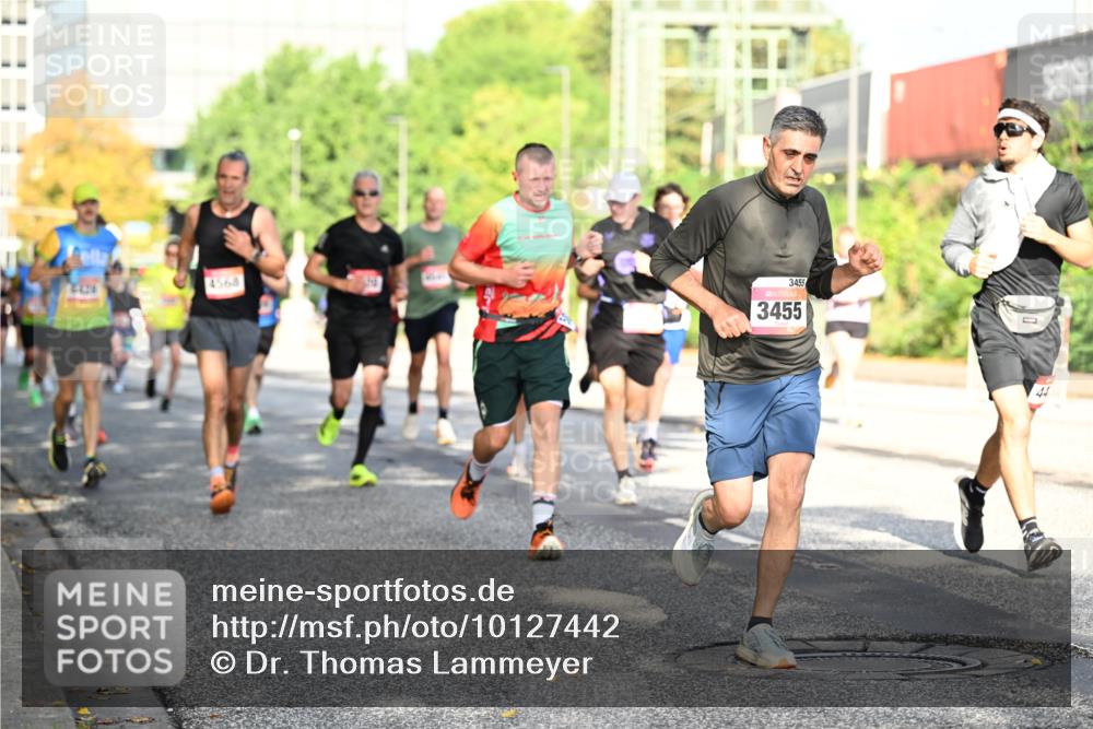 06.09.2026 - CURREX Alsterlauf Dr. Thomas Lammeyer http://msf.ph/oto/10127442 06.09.2026 09:47:06 Laufen 8424, 4568, 3455, 3455 meine-sportfotos.de