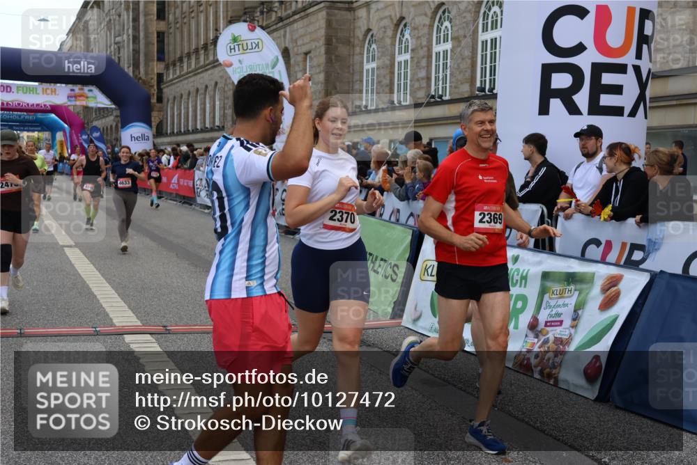06.09.2026 - CURREX Alsterlauf Strokosch-Dieckow http://msf.ph/oto/10127472 06.09.2026 10:01:16 Ziel 2307, 2369, 2370, 2400, 2478, 2485, 2882, 3401, 3730, 3740, 4049, 4120, 4418, 4429, 4533, 4633, 4701, 5092, 5317, 5785, 6231, 6384, 6386, 8120 meine-sportfotos.de