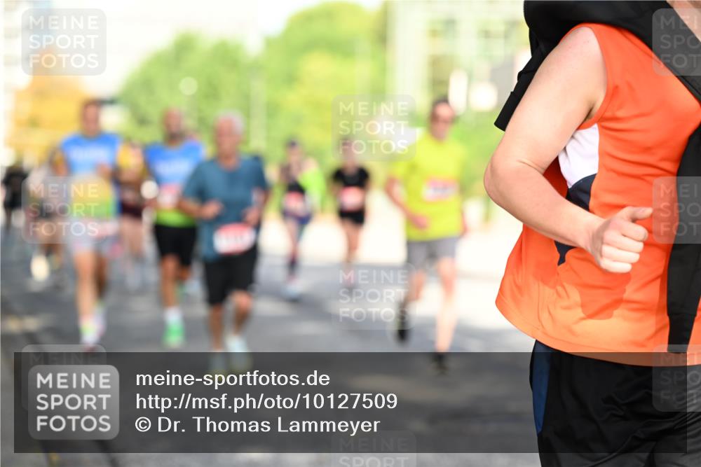 06.09.2026 - CURREX Alsterlauf Dr. Thomas Lammeyer http://msf.ph/oto/10127509 06.09.2026 09:47:13 Laufen  meine-sportfotos.de