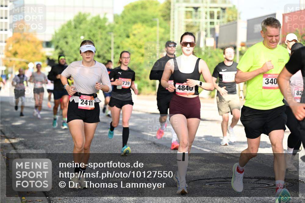 06.09.2026 - CURREX Alsterlauf Dr. Thomas Lammeyer http://msf.ph/oto/10127550 06.09.2026 09:47:17 Laufen 2411, 4101, 739, 340, 4840, 82 meine-sportfotos.de