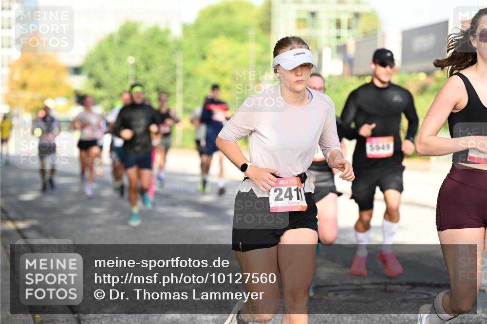 06.09.2026 - CURREX Alsterlauf Dr. Thomas Lammeyer http://msf.ph/oto/10127560 06.09.2026 09:47:19 Laufen 2411, 5549 meine-sportfotos.de