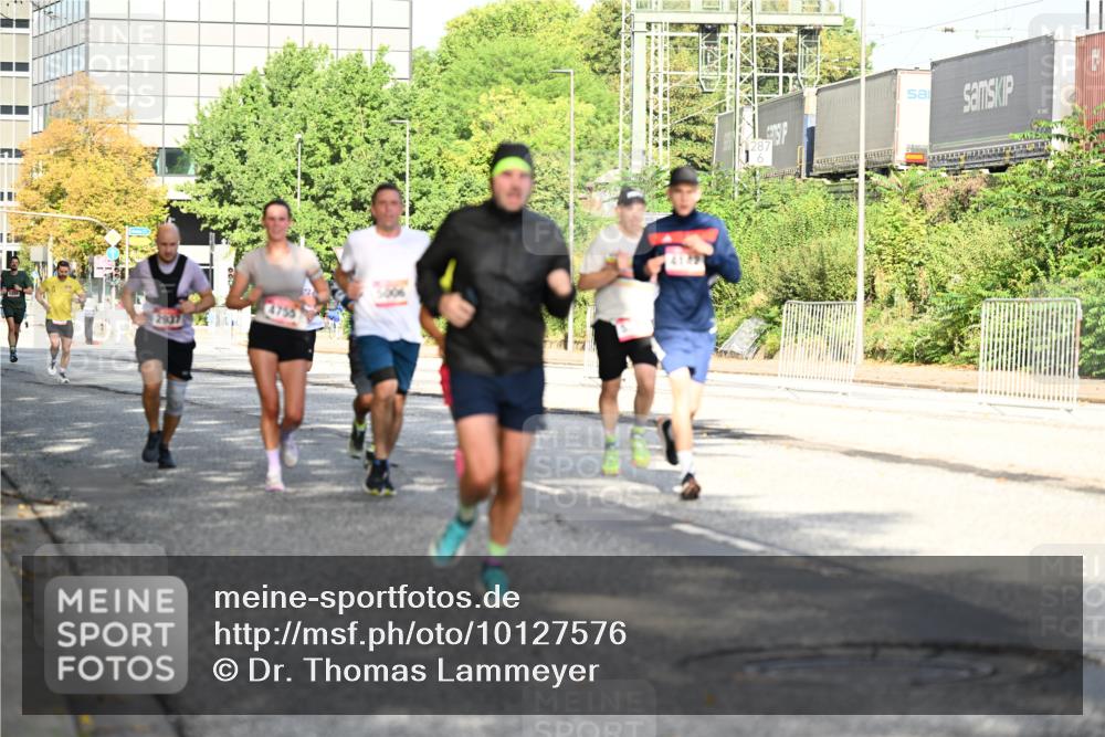 06.09.2026 - CURREX Alsterlauf Dr. Thomas Lammeyer http://msf.ph/oto/10127576 06.09.2026 09:47:20 Laufen 2937 meine-sportfotos.de