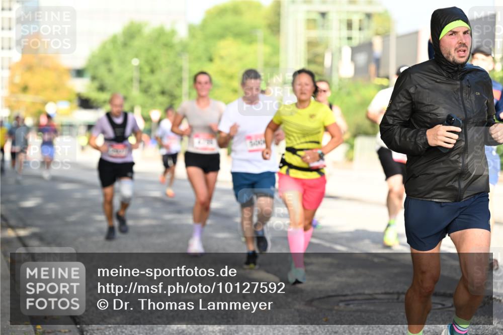 06.09.2026 - CURREX Alsterlauf Dr. Thomas Lammeyer http://msf.ph/oto/10127592 06.09.2026 09:47:22 Laufen 11 meine-sportfotos.de
