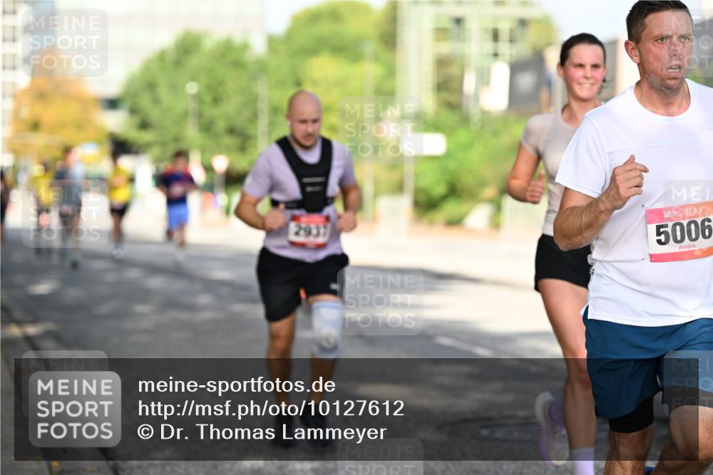 06.09.2026 - CURREX Alsterlauf Dr. Thomas Lammeyer http://msf.ph/oto/10127612 06.09.2026 09:47:24 Laufen 2937, 5006 meine-sportfotos.de