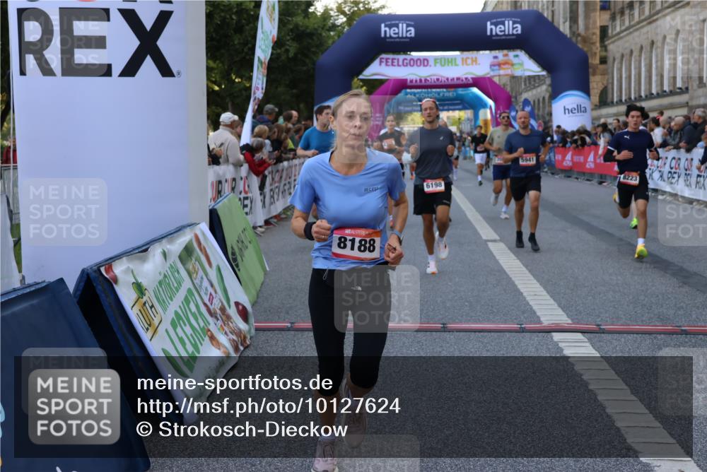06.09.2026 - CURREX Alsterlauf Strokosch-Dieckow http://msf.ph/oto/10127624 06.09.2026 09:48:38 Ziel 2081, 2088, 2480, 3798, 3847, 4359, 4471, 4553, 4898, 5245, 5450, 5941, 6198, 6481, 8188, 8217, 8223 meine-sportfotos.de