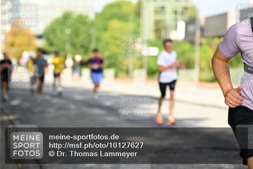 06.09.2026 - CURREX Alsterlauf Dr. Thomas Lammeyer http://msf.ph/oto/10127627 06.09.2026 09:47:26 Laufen  meine-sportfotos.de
