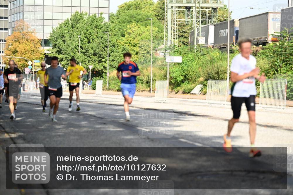 06.09.2026 - CURREX Alsterlauf Dr. Thomas Lammeyer http://msf.ph/oto/10127632 06.09.2026 09:47:27 Laufen  meine-sportfotos.de