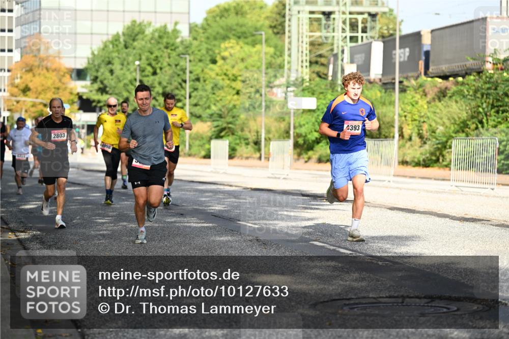 06.09.2026 - CURREX Alsterlauf Dr. Thomas Lammeyer http://msf.ph/oto/10127633 06.09.2026 09:47:29 Laufen 6734, 2803, 4998, 393 meine-sportfotos.de