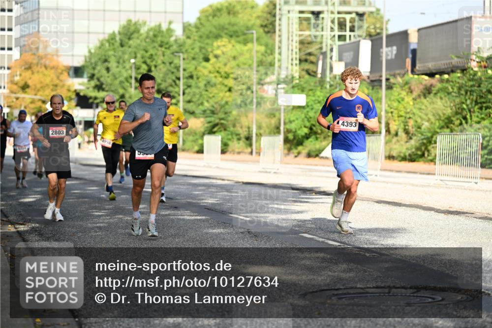 06.09.2026 - CURREX Alsterlauf Dr. Thomas Lammeyer http://msf.ph/oto/10127634 06.09.2026 09:47:29 Laufen 2803, 1998, 4393 meine-sportfotos.de