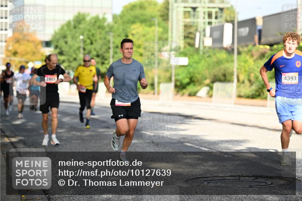 06.09.2026 - CURREX Alsterlauf Dr. Thomas Lammeyer http://msf.ph/oto/10127639 06.09.2026 09:47:30 Laufen 2803, 4393 meine-sportfotos.de