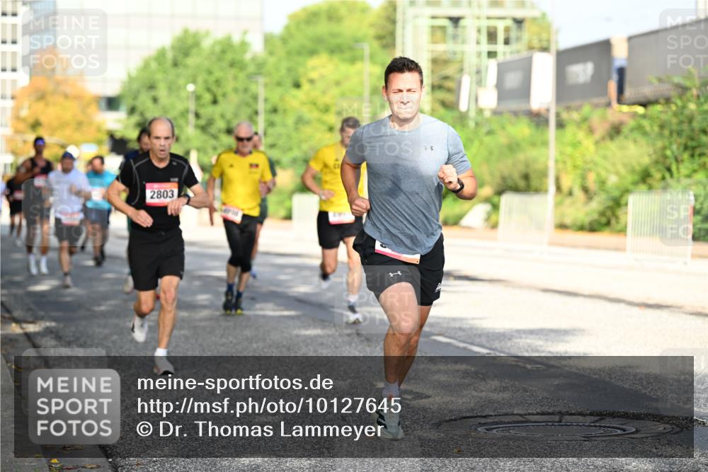 06.09.2026 - CURREX Alsterlauf Dr. Thomas Lammeyer http://msf.ph/oto/10127645 06.09.2026 09:47:30 Laufen 2803 meine-sportfotos.de