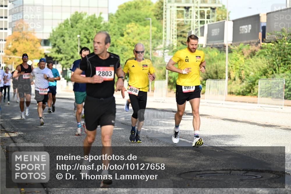 06.09.2026 - CURREX Alsterlauf Dr. Thomas Lammeyer http://msf.ph/oto/10127658 06.09.2026 09:47:32 Laufen 8160, 2803, 5714, 4998, 4997 meine-sportfotos.de