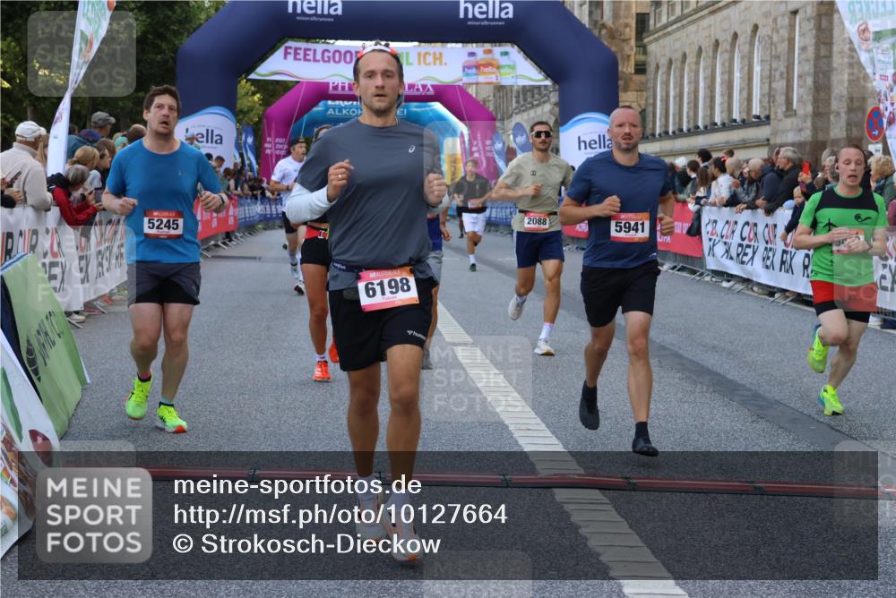 06.09.2026 - CURREX Alsterlauf Strokosch-Dieckow http://msf.ph/oto/10127664 06.09.2026 09:48:39 Ziel 2081, 2088, 2480, 3798, 3847, 4359, 4471, 4553, 4898, 5245, 5450, 5941, 6198, 6481, 8188, 8217, 8223 meine-sportfotos.de