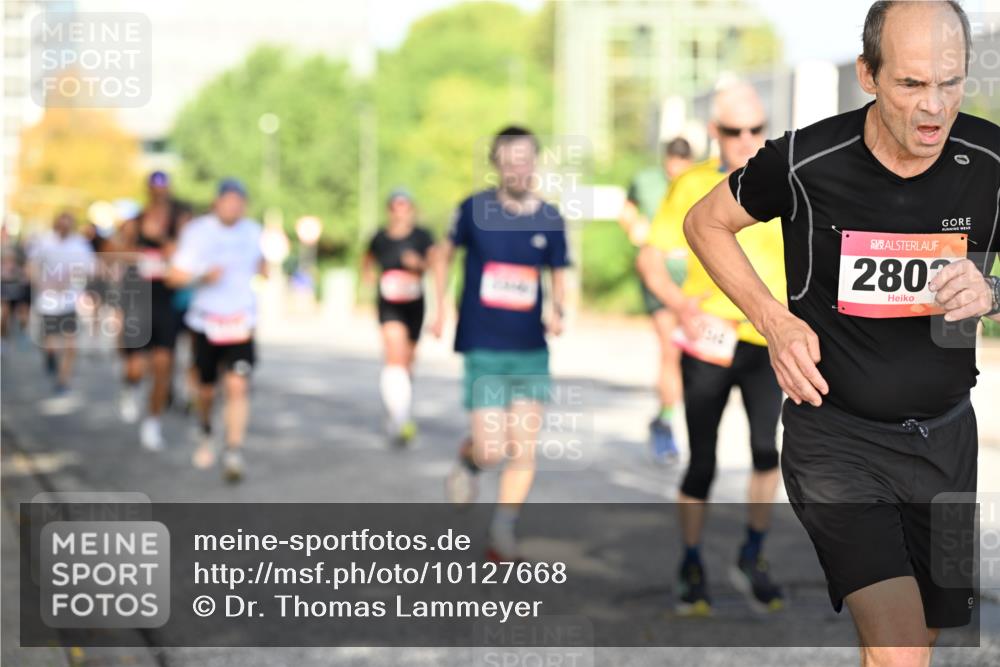 06.09.2026 - CURREX Alsterlauf Dr. Thomas Lammeyer http://msf.ph/oto/10127668 06.09.2026 09:47:34 Laufen 2802 meine-sportfotos.de