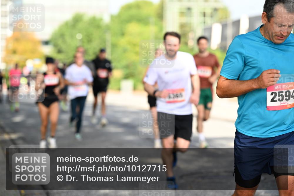 06.09.2026 - CURREX Alsterlauf Dr. Thomas Lammeyer http://msf.ph/oto/10127715 06.09.2026 09:47:40 Laufen 2594 meine-sportfotos.de