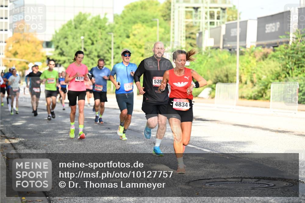 06.09.2026 - CURREX Alsterlauf Dr. Thomas Lammeyer http://msf.ph/oto/10127757 06.09.2026 09:47:44 Laufen 4371, 2344, 5102, 528, 4834 meine-sportfotos.de