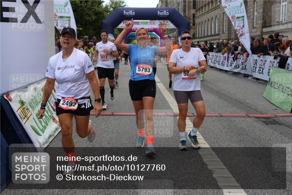 06.09.2026 - CURREX Alsterlauf Strokosch-Dieckow http://msf.ph/oto/10127760 06.09.2026 10:01:32 Ziel 2249, 2492, 2496, 3280, 3518, 3544, 4259, 4580, 4638, 4883, 4884, 5012, 5060, 5139, 5192, 5237, 5523, 5669, 5749, 5793, 5856, 6018, 6027, 6033, 6114 meine-sportfotos.de