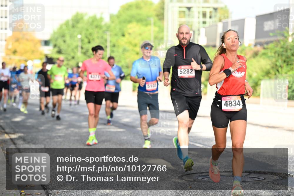 06.09.2026 - CURREX Alsterlauf Dr. Thomas Lammeyer http://msf.ph/oto/10127766 06.09.2026 09:47:45 Laufen 5282, 4371, 5109, 4834 meine-sportfotos.de