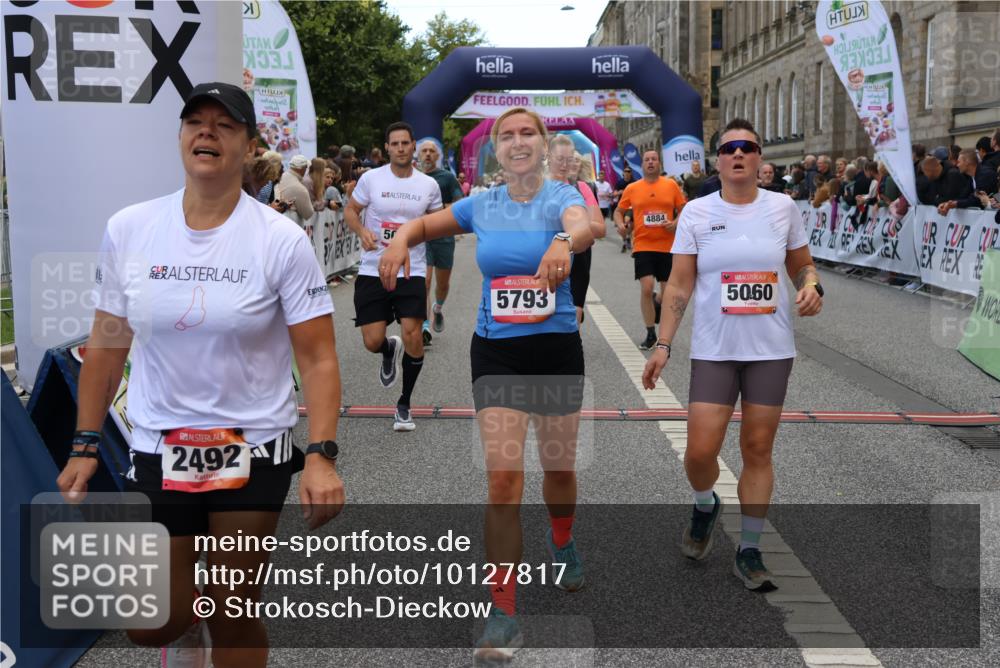 06.09.2026 - CURREX Alsterlauf Strokosch-Dieckow http://msf.ph/oto/10127817 06.09.2026 10:01:32 Ziel 2249, 2492, 2496, 3280, 3518, 3544, 4259, 4580, 4638, 4883, 4884, 5012, 5060, 5139, 5192, 5237, 5523, 5669, 5749, 5793, 5856, 6018, 6027, 6033, 6114 meine-sportfotos.de