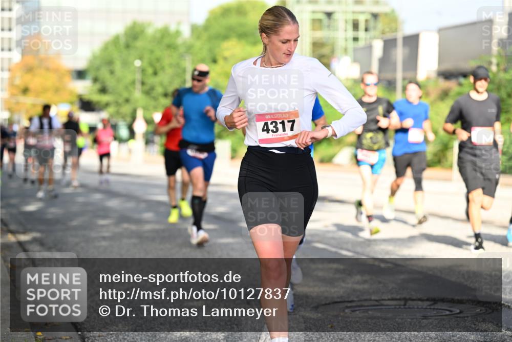 06.09.2026 - CURREX Alsterlauf Dr. Thomas Lammeyer http://msf.ph/oto/10127837 06.09.2026 09:47:53 Laufen 4317 meine-sportfotos.de