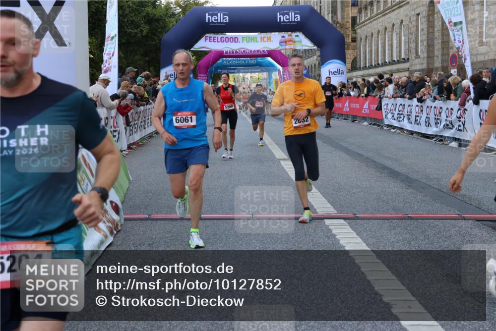 06.09.2026 - CURREX Alsterlauf Strokosch-Dieckow http://msf.ph/oto/10127852 06.09.2026 09:48:49 Ziel 2480, 2632, 3008, 5204, 5280, 5410, 6061, 6317 meine-sportfotos.de