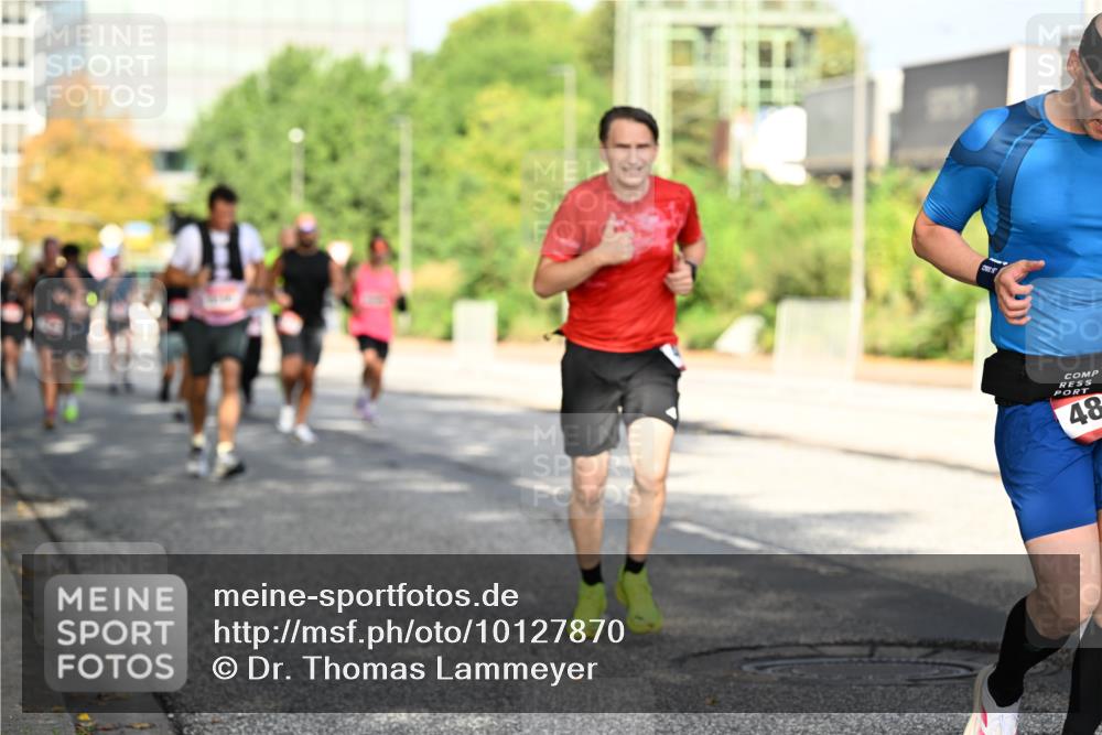 06.09.2026 - CURREX Alsterlauf Dr. Thomas Lammeyer http://msf.ph/oto/10127870 06.09.2026 09:47:56 Laufen 48 meine-sportfotos.de