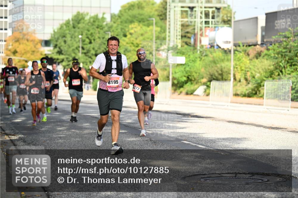 06.09.2026 - CURREX Alsterlauf Dr. Thomas Lammeyer http://msf.ph/oto/10127885 06.09.2026 09:47:59 Laufen 2549, 6327, 8195, 6277 meine-sportfotos.de