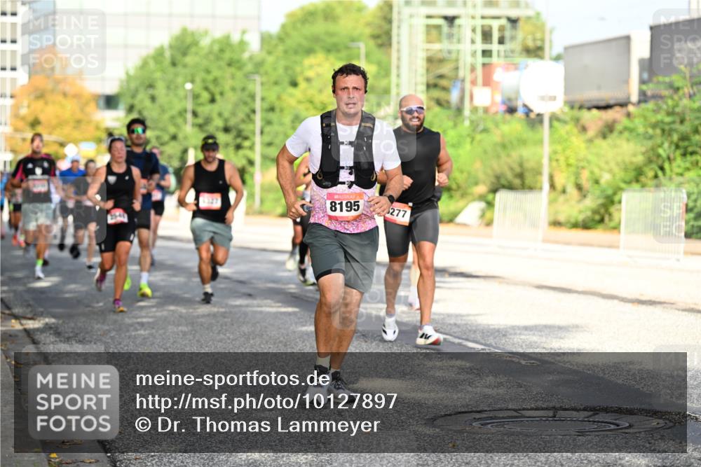 06.09.2026 - CURREX Alsterlauf Dr. Thomas Lammeyer http://msf.ph/oto/10127897 06.09.2026 09:48:00 Laufen 8195, 277 meine-sportfotos.de