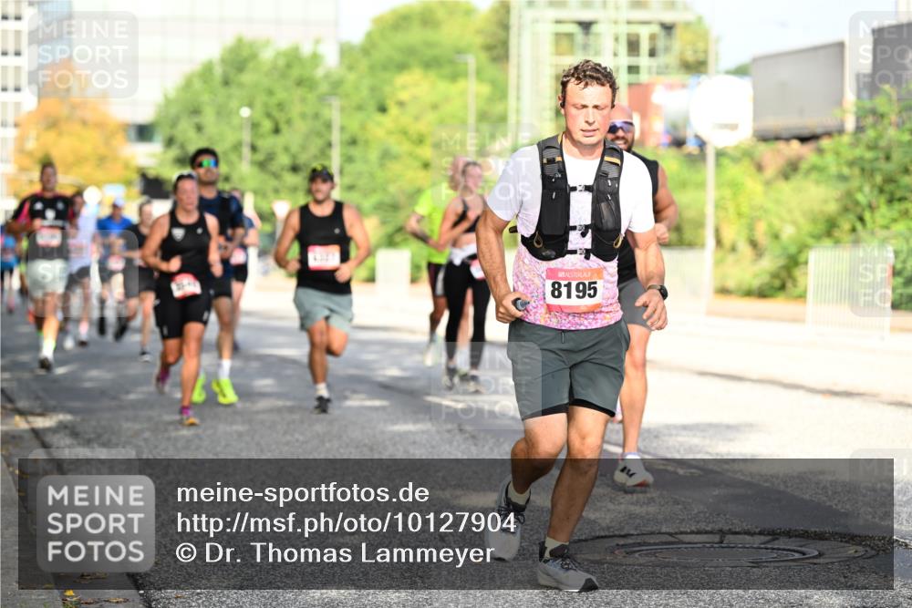 06.09.2026 - CURREX Alsterlauf Dr. Thomas Lammeyer http://msf.ph/oto/10127904 06.09.2026 09:48:00 Laufen 8195 meine-sportfotos.de