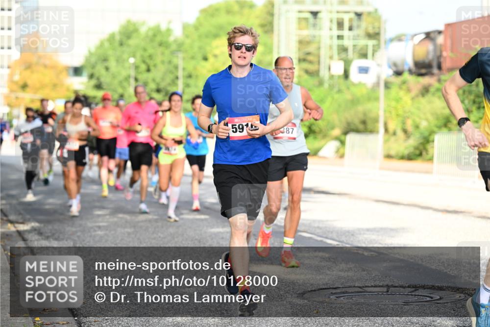 06.09.2026 - CURREX Alsterlauf Dr. Thomas Lammeyer http://msf.ph/oto/10128000 06.09.2026 09:48:10 Laufen 59, 387 meine-sportfotos.de