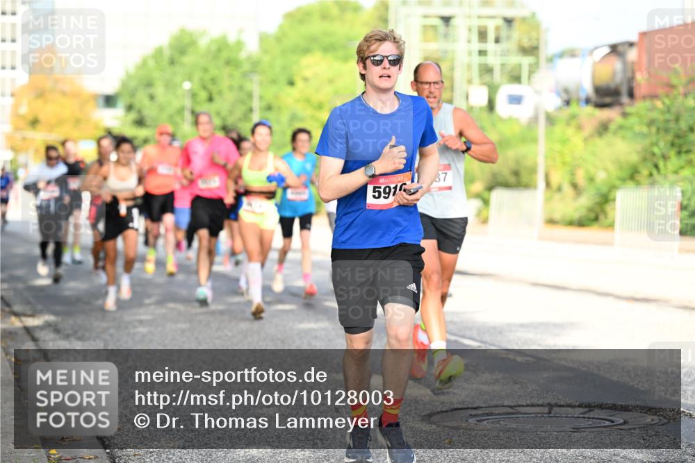 06.09.2026 - CURREX Alsterlauf Dr. Thomas Lammeyer http://msf.ph/oto/10128003 06.09.2026 09:48:10 Laufen 591, 87 meine-sportfotos.de