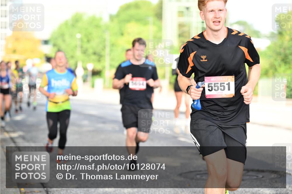 06.09.2026 - CURREX Alsterlauf Dr. Thomas Lammeyer http://msf.ph/oto/10128074 06.09.2026 09:48:18 Laufen 5654, 5551 meine-sportfotos.de