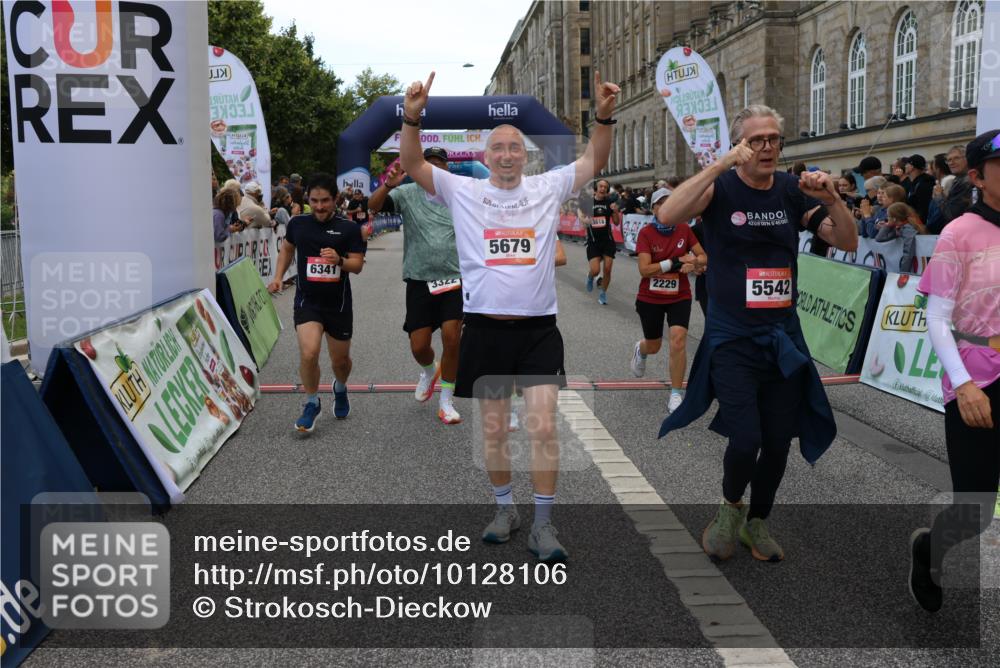 06.09.2026 - CURREX Alsterlauf Strokosch-Dieckow http://msf.ph/oto/10128106 06.09.2026 10:01:54 Ziel 2040, 2229, 2375, 2977, 3150, 3322, 3448, 3563, 3618, 4117, 4162, 4608, 4618, 5186, 5265, 5380, 5542, 5679, 5899, 6171, 6341, 8096, 8122 meine-sportfotos.de
